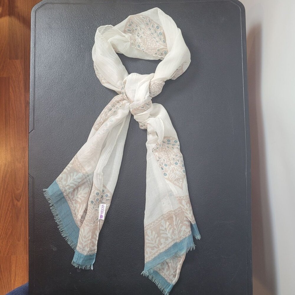 Handmade Sevya White & Blue Scarf With Paisley Print Cotton & Silk Blend Lightwe